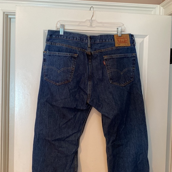 Men’s Levi’s 505 dark wash denim 35W X 32L. Excellent condition! - Picture 7 of 9